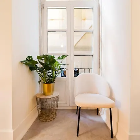 Lägenhet Elegant Lisbon Stay Modern Comfort-Vintage Charm