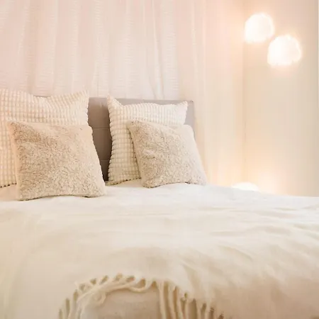 Elegant Lisbon Stay Modern Comfort-Vintage Charm Lägenhet