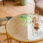 شقة Elegant Vintage Charm-modern Comfort *