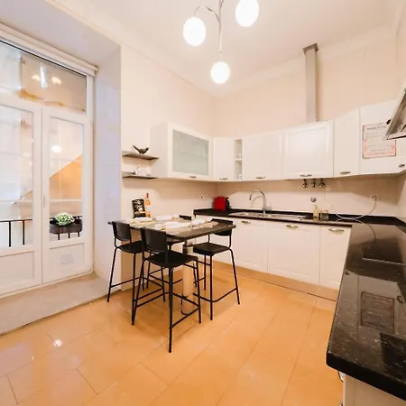 Апартаменты Elegant Vintage Charm-modern Comfort