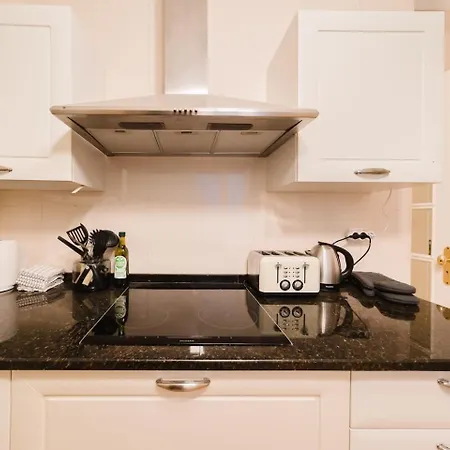 Apartment Elegant Vintage Charm-modern Comfort Lissabon