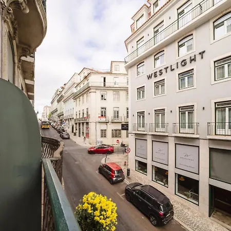 Elegant Vintage Charm-modern Comfort Apartment *