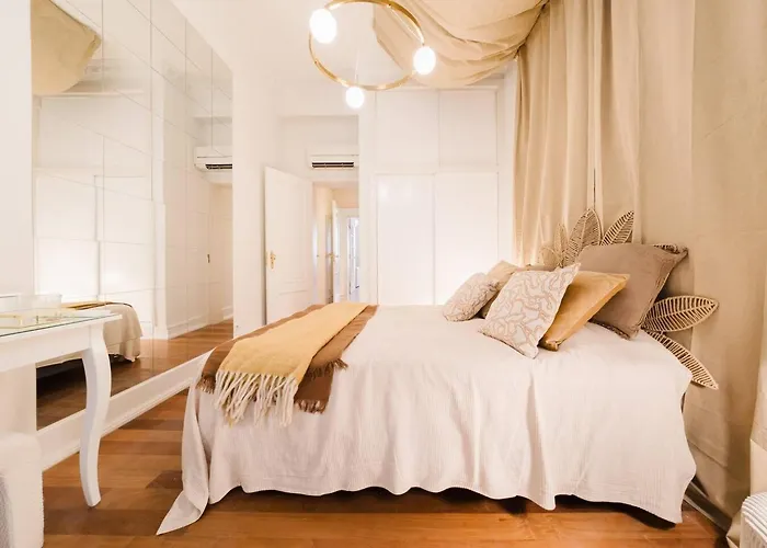 Elegant Vintage Charm-modern Comfort * Лиссабон