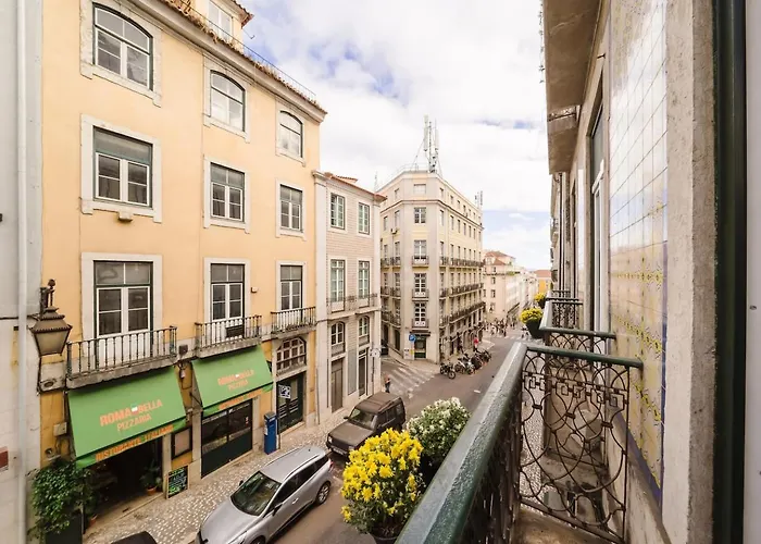 Elegant Vintage Charm-modern Comfort Апартаменты