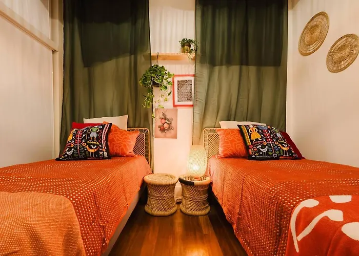 Apartment Elegant Vintage Charm-modern Comfort