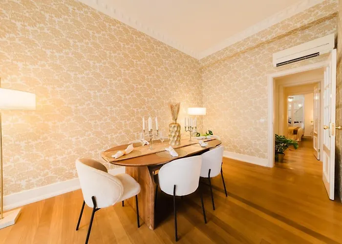 Elegant Vintage Charm-modern Comfort Lisbon