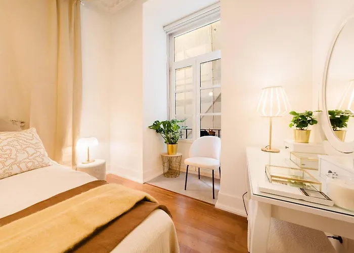 Elegant Vintage Charm-modern Comfort Lisbon